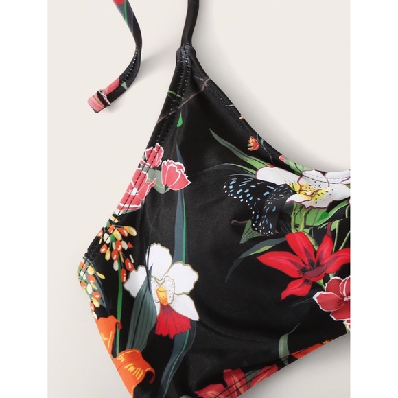 HP!! 🎉🎉 High Waisted Printed Bikini. Size Medium. - Picture 4 of 5